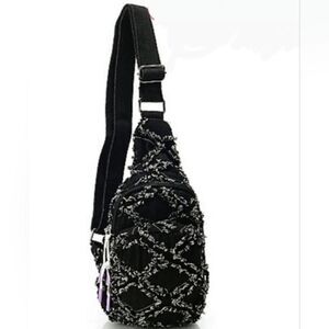 NEW WILDFOX BLACK DENIM TRAVEL CROSSBODY SLING BAG NWT